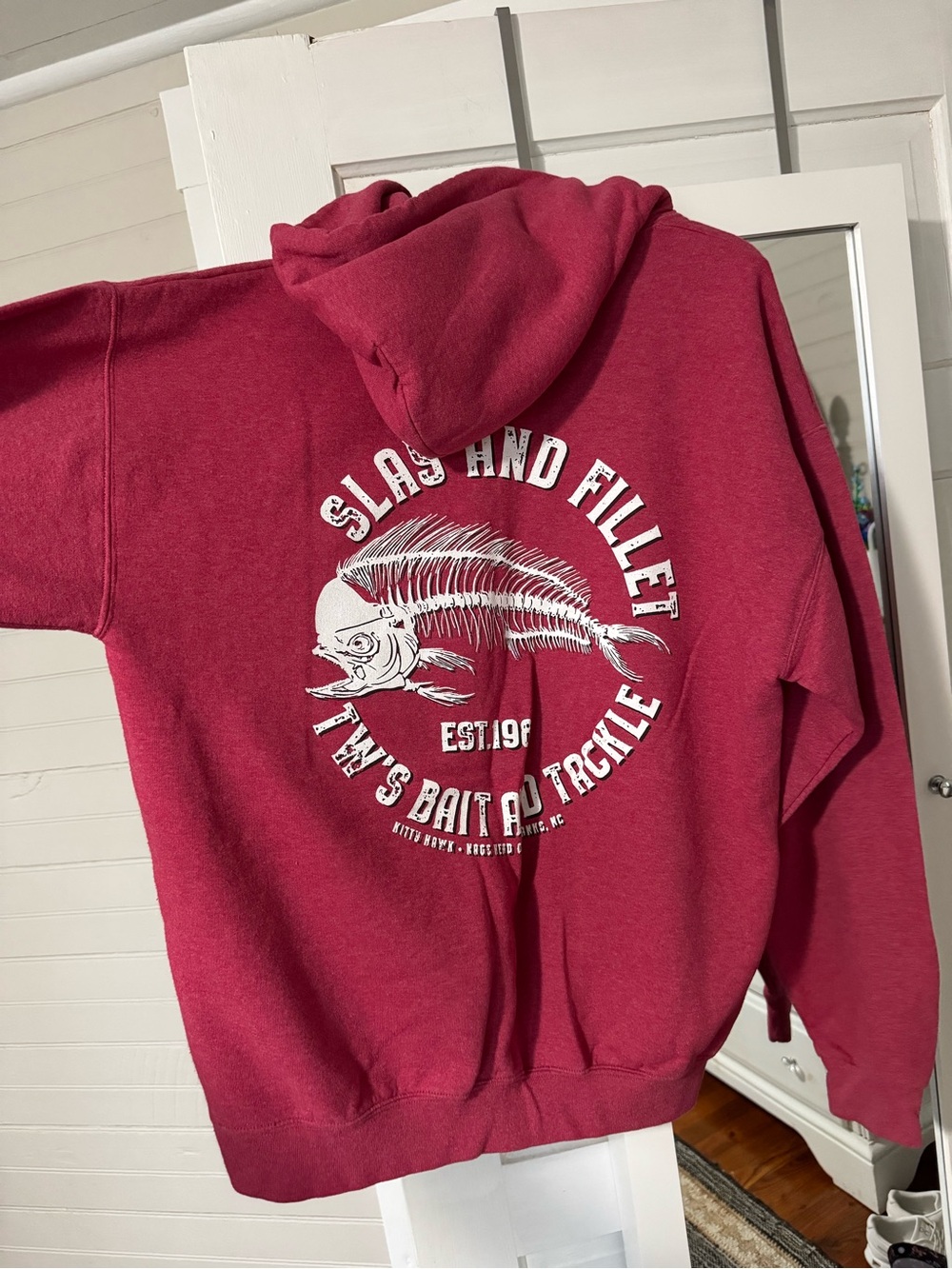 Women’s large TW bait and tackle outer banks hoodie - Picture 3 of 3
